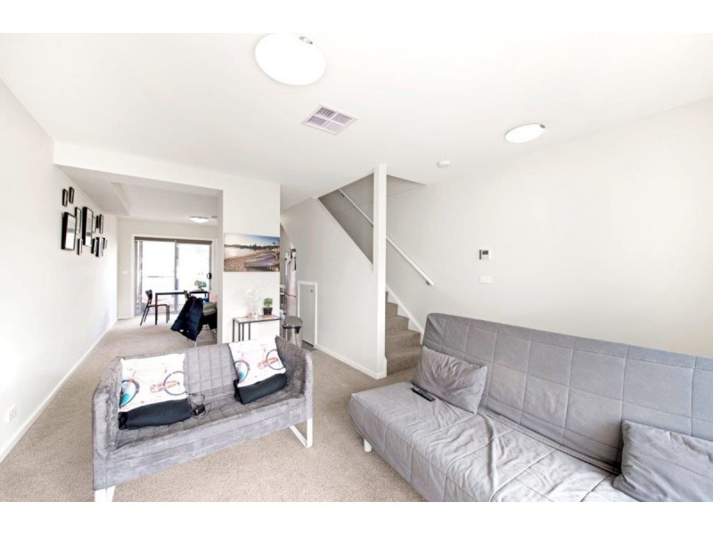 10/10 Junee Street, Crace ACT 2911