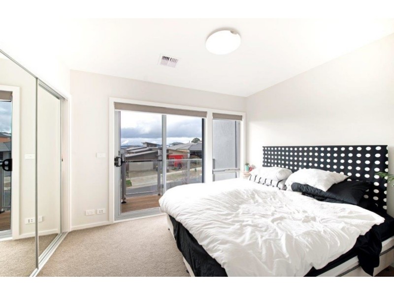 10/10 Junee Street, Crace ACT 2911