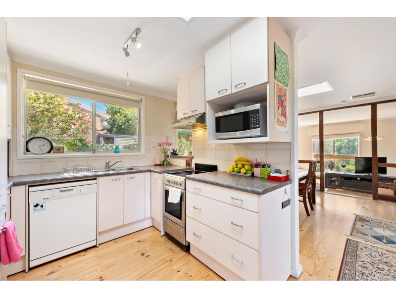 12 Maraar Place, Giralang ACT 2617