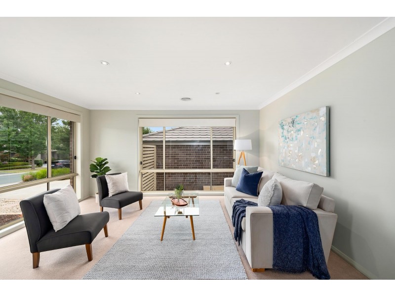 33 Liz O’Neill Street, Casey ACT 2913