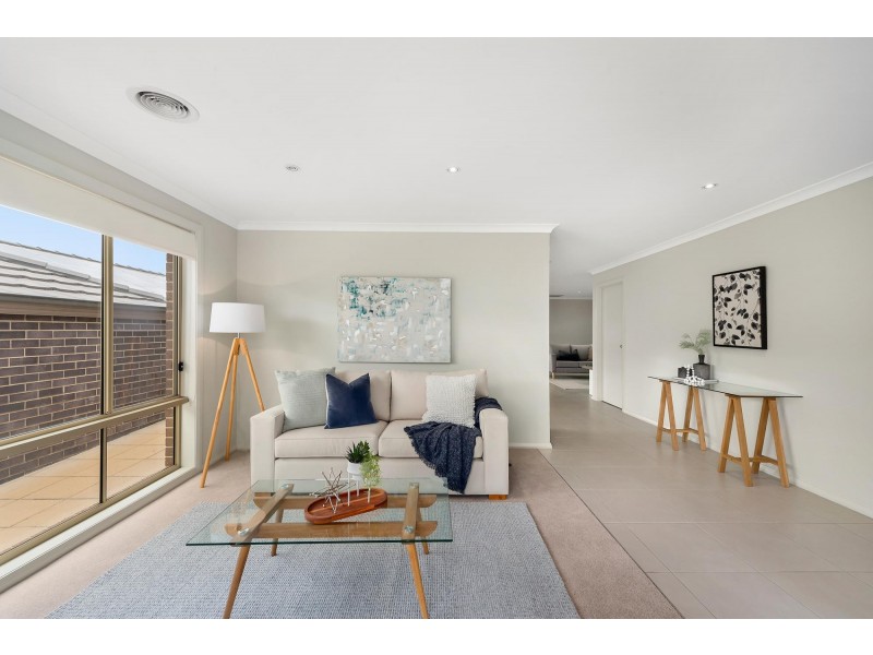33 Liz O’Neill Street, Casey ACT 2913