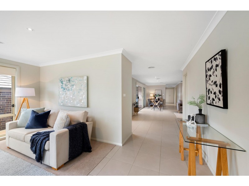 33 Liz O’Neill Street, Casey ACT 2913