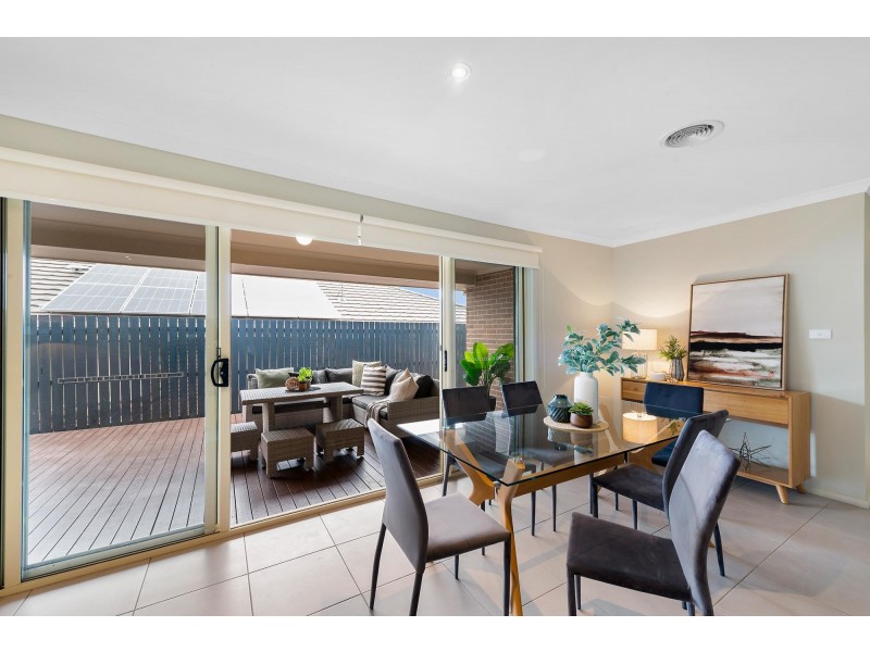 33 Liz O’Neill Street, Casey ACT 2913