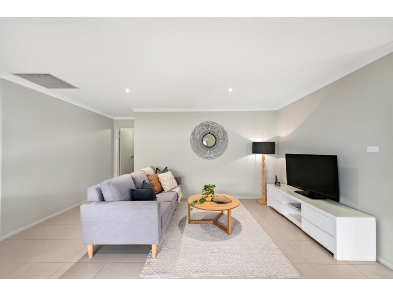 33 Liz O’Neill Street, Casey ACT 2913