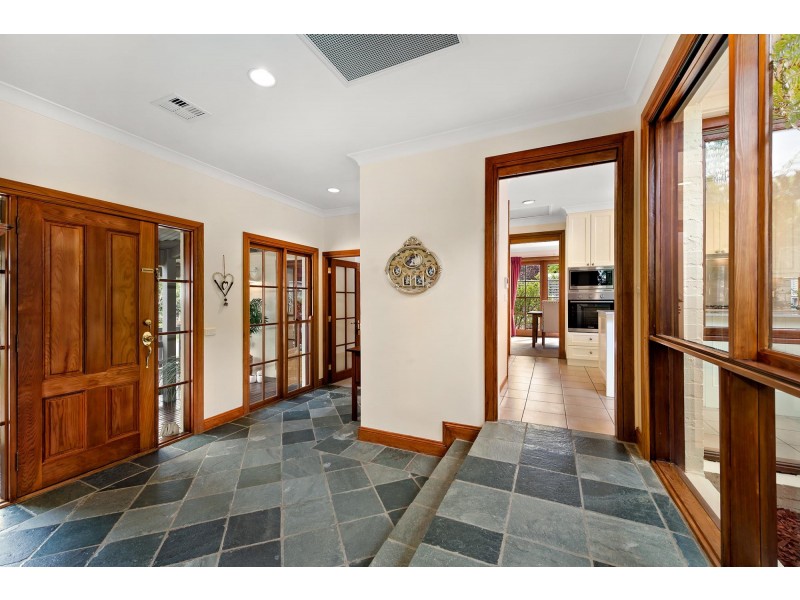 4 Sparkes Close, Fadden ACT 2904