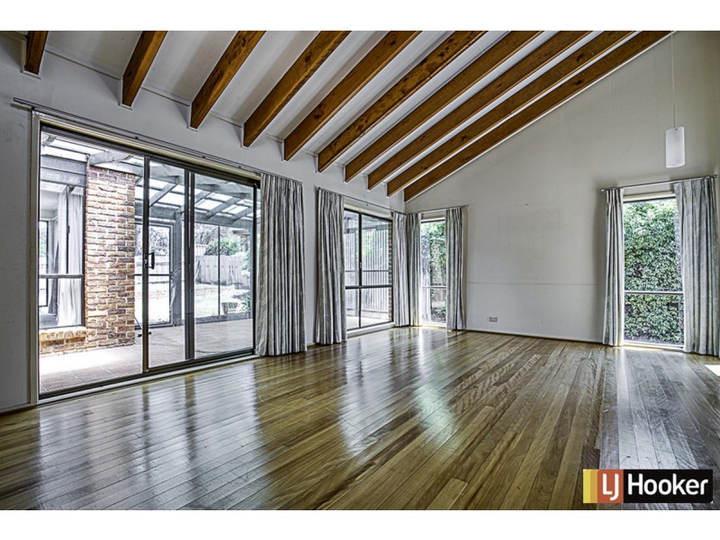 11 Dutterau Street, Lyneham ACT 2602