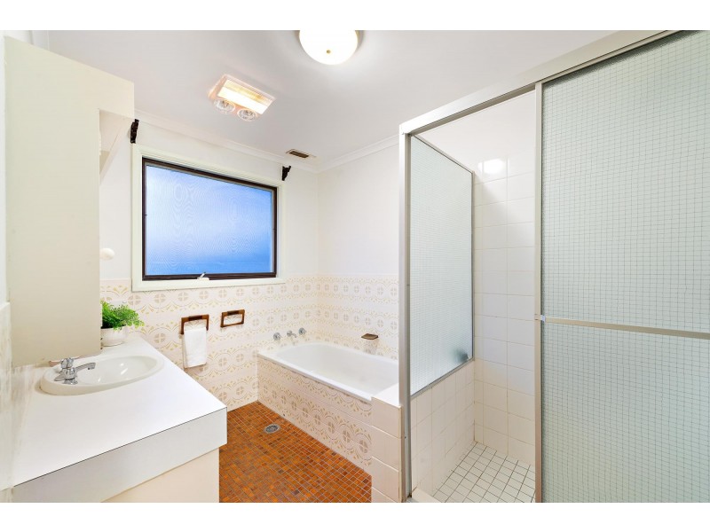 32 Clarey Crescent, Spence ACT 2615