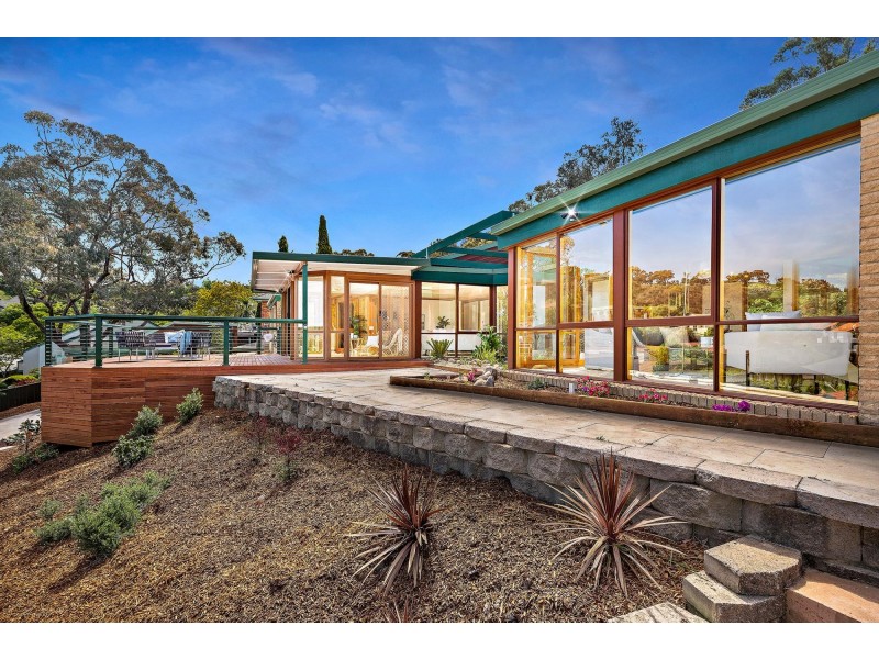 45 Sparkes Close, Fadden ACT 2904