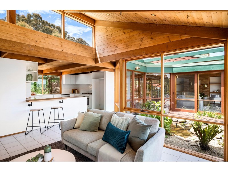 45 Sparkes Close, Fadden ACT 2904