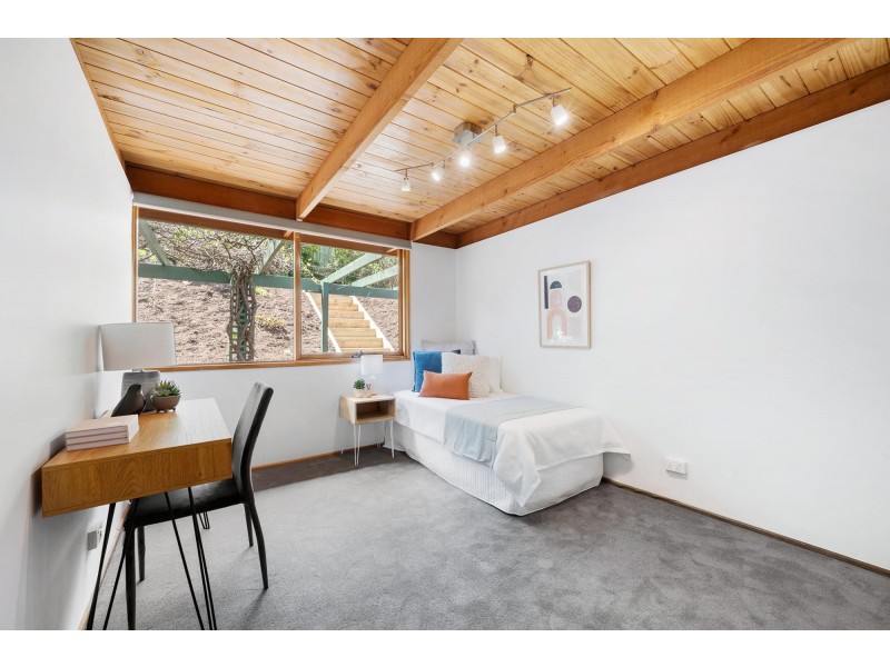 45 Sparkes Close, Fadden ACT 2904