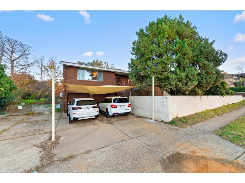 15 Belconnen Way, Weetangera ACT 2614