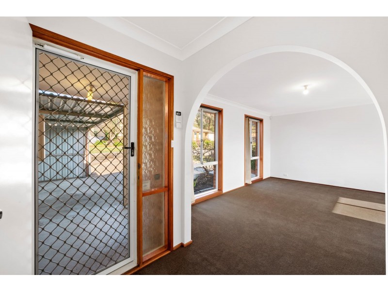 10 Schofield Place, Gordon ACT 2906