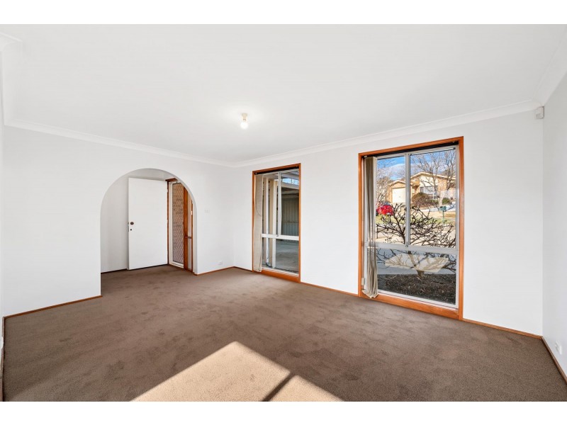 10 Schofield Place, Gordon ACT 2906