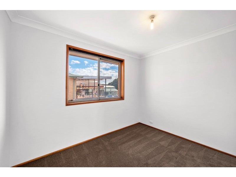 10 Schofield Place, Gordon ACT 2906