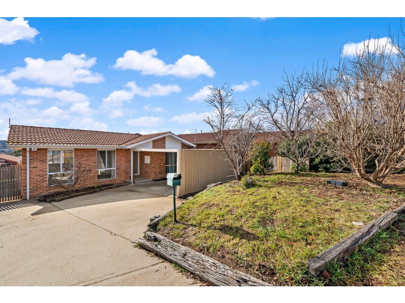 10 Schofield Place, Gordon ACT 2906