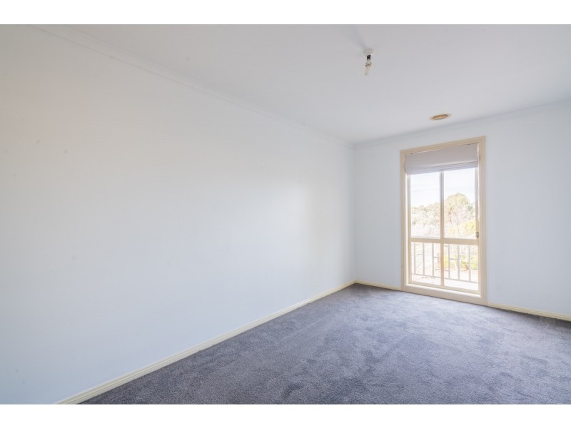 2 Fidler Court, Bruce ACT 2617