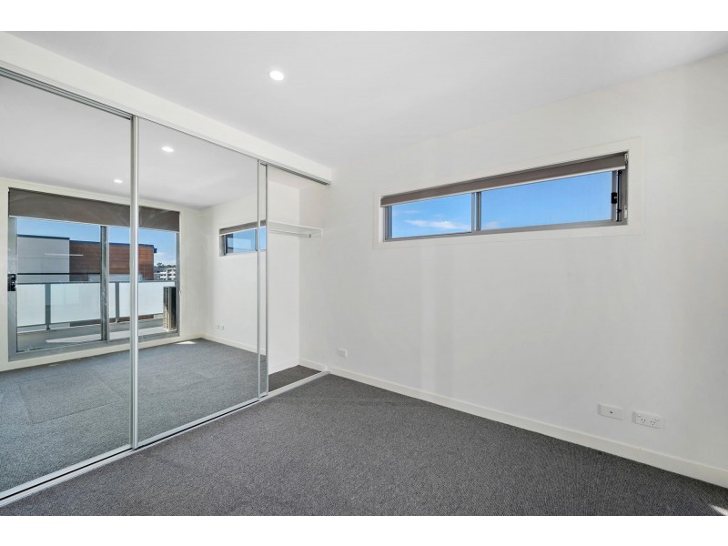 18/120 John Gorton Drive, Coombs NSW 2611