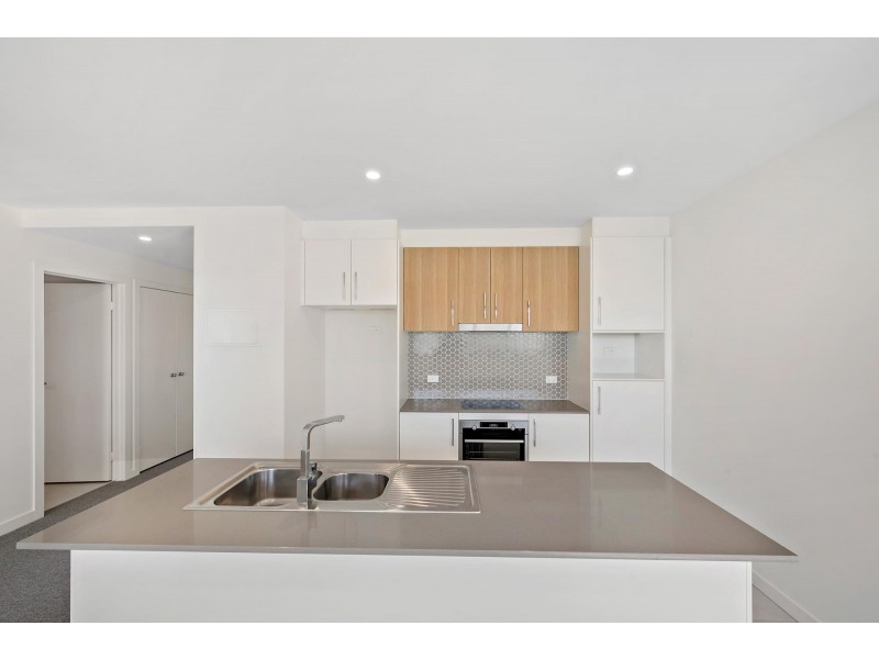 18/120 John Gorton Drive, Coombs NSW 2611