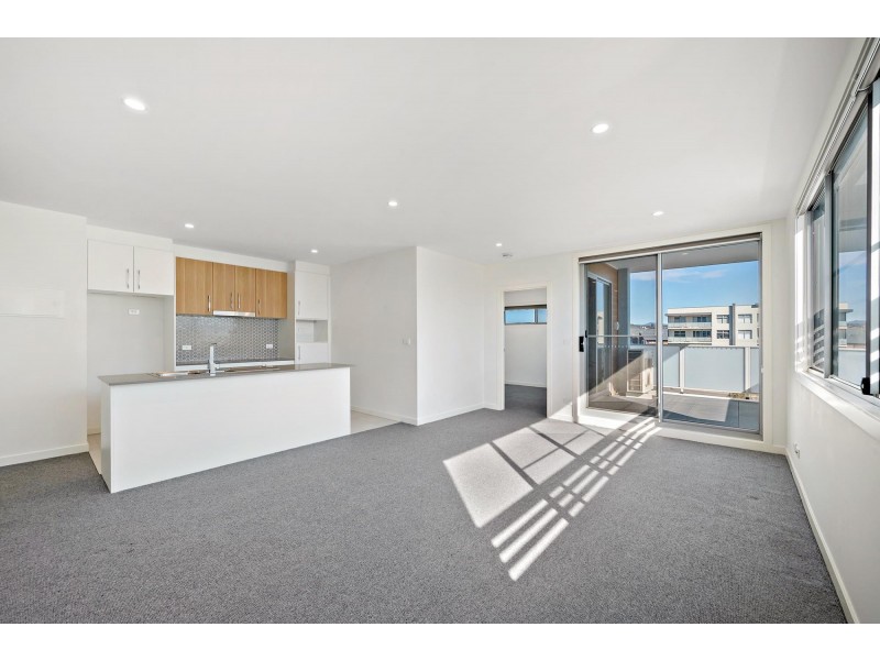 18/120 John Gorton Drive, Coombs NSW 2611