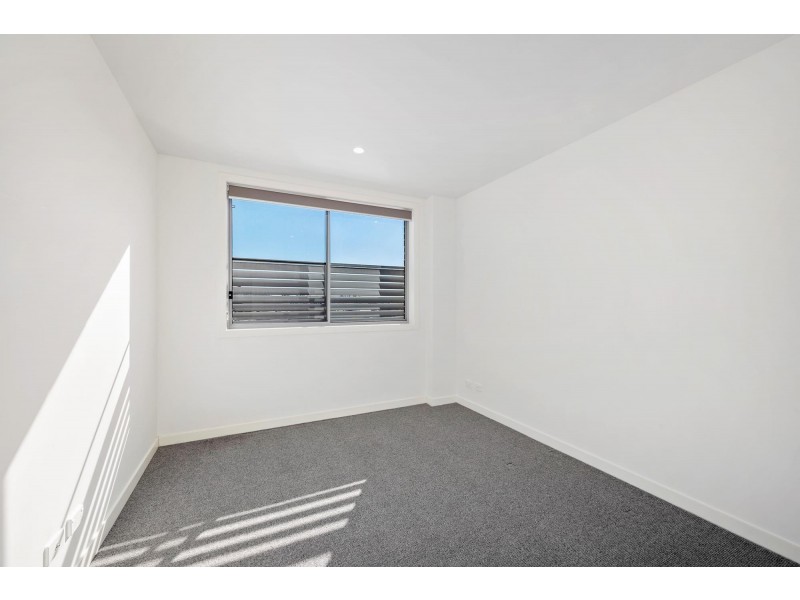 18/120 John Gorton Drive, Coombs NSW 2611