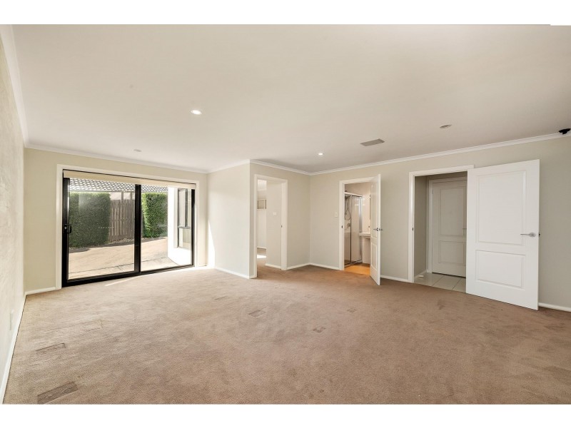 14 Wittunga Crescent, Banks ACT 2906