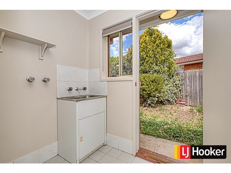 2 Lorne Place, Palmerston ACT 2913