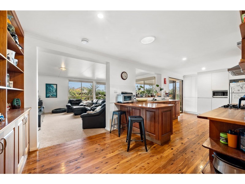 96 Ashkanasy Crescent, Evatt ACT 2617