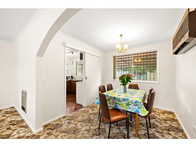 1 Phoenix Place, Giralang ACT 2617