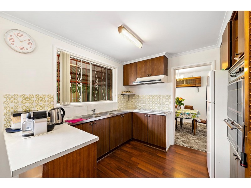 1 Phoenix Place, Giralang ACT 2617