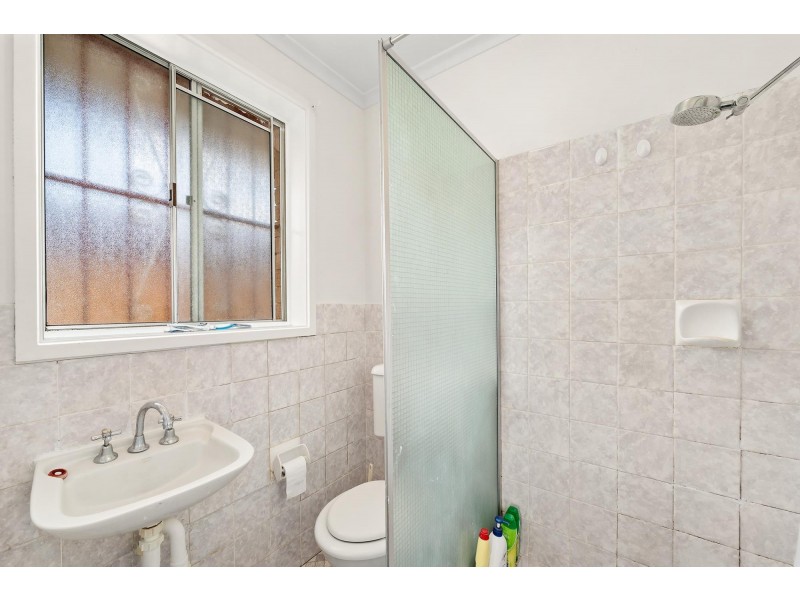 1 Phoenix Place, Giralang ACT 2617