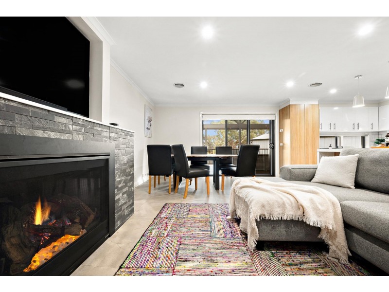 72 Longmore Crescent, Wanniassa ACT 2903