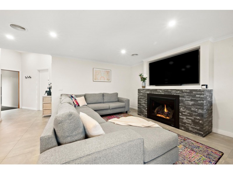 72 Longmore Crescent, Wanniassa ACT 2903