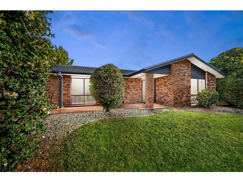9 Belfield Crescent, Florey ACT 2615