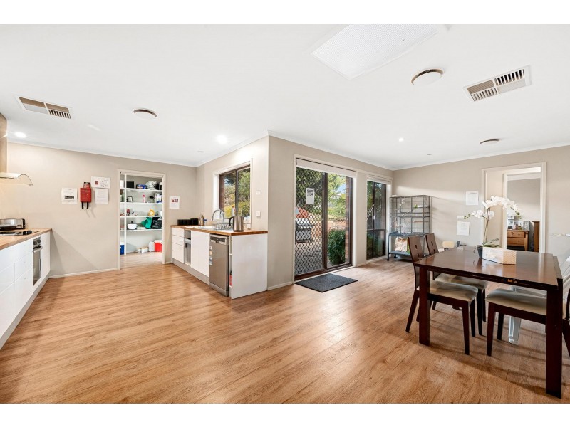 9 Belfield Crescent, Florey ACT 2615