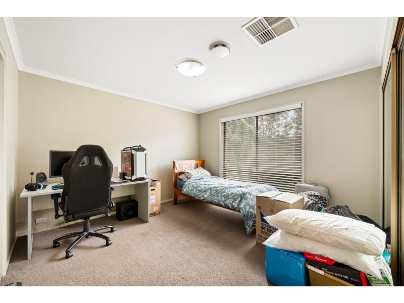 9 Belfield Crescent, Florey ACT 2615