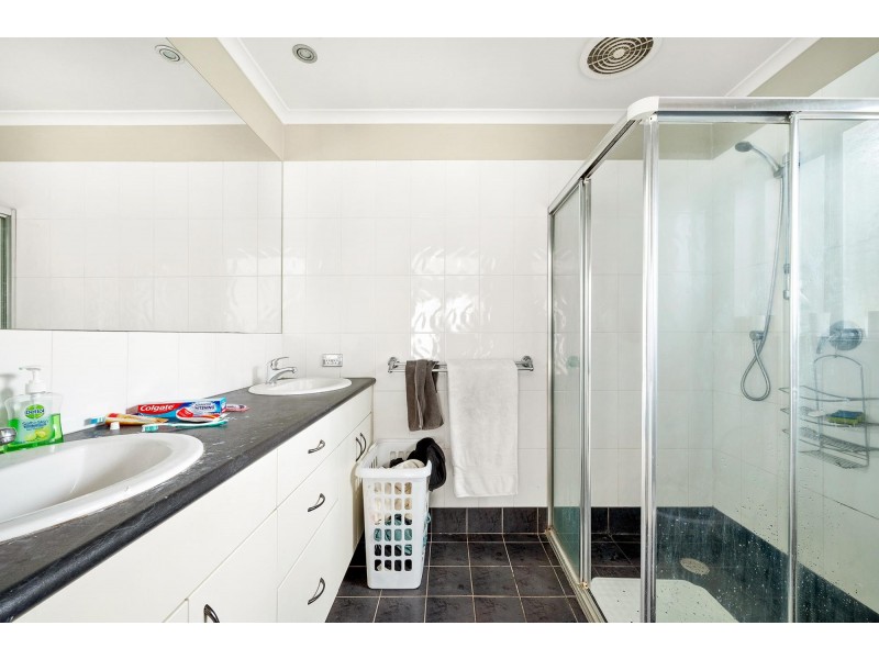 9 Belfield Crescent, Florey ACT 2615