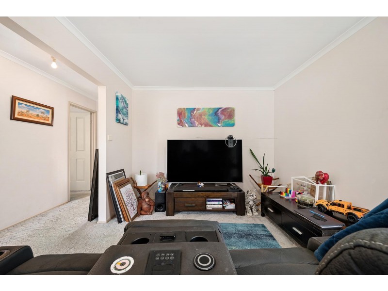 8 Loban Court, Ngunnawal ACT 2913