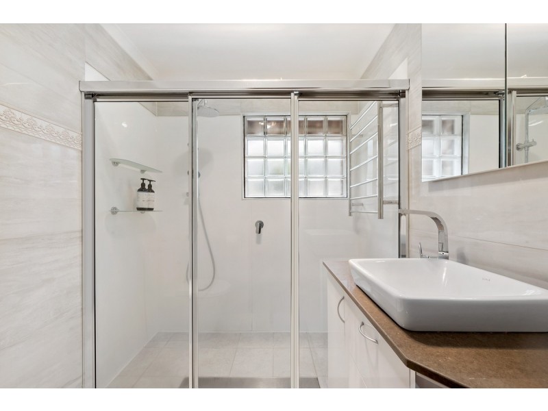 28 Dash Crescent, Fadden ACT 2904