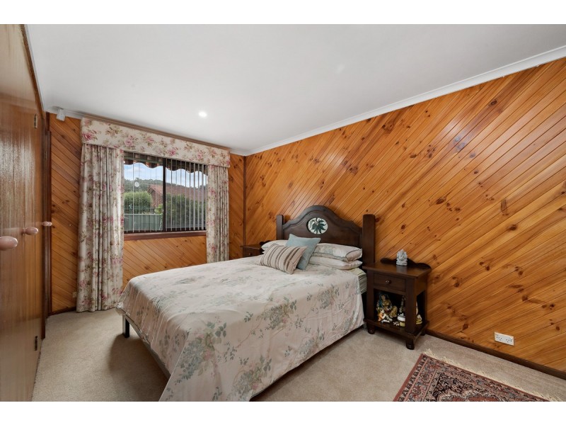 28 Dash Crescent, Fadden ACT 2904