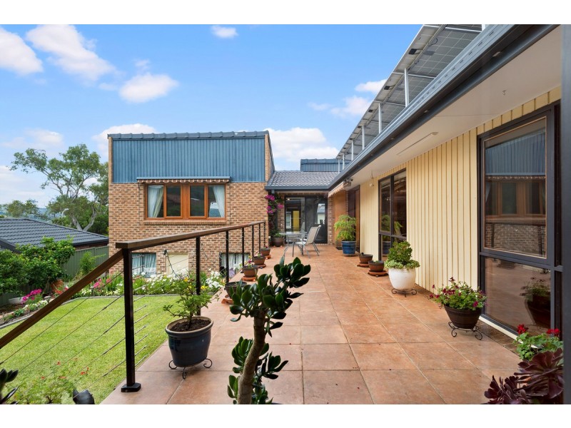 28 Dash Crescent, Fadden ACT 2904