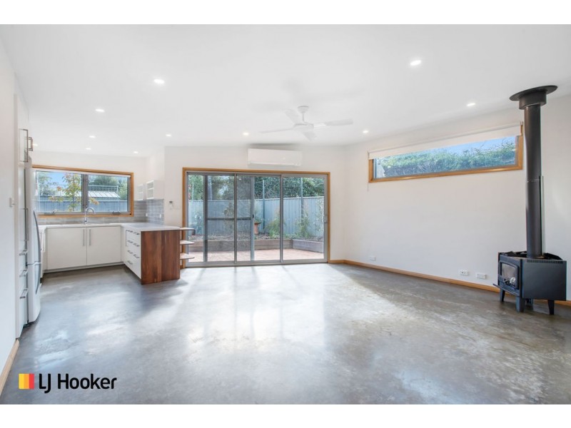 6 A Stanley Street, Hackett ACT 2602