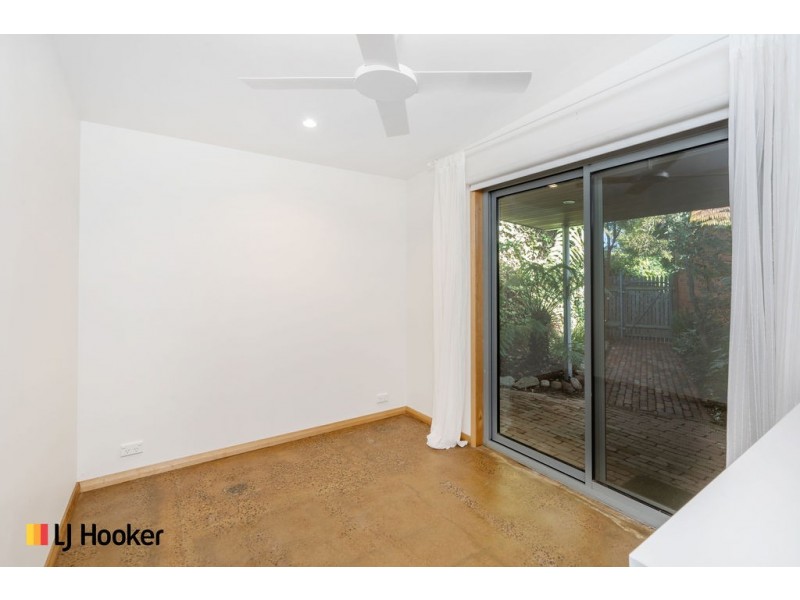 6 A Stanley Street, Hackett ACT 2602