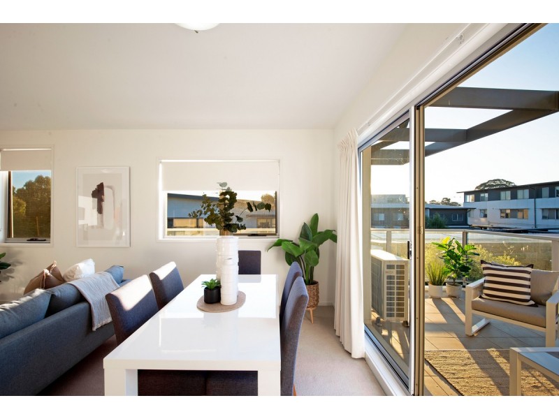 90/329 Flemington Road, Franklin ACT 2913