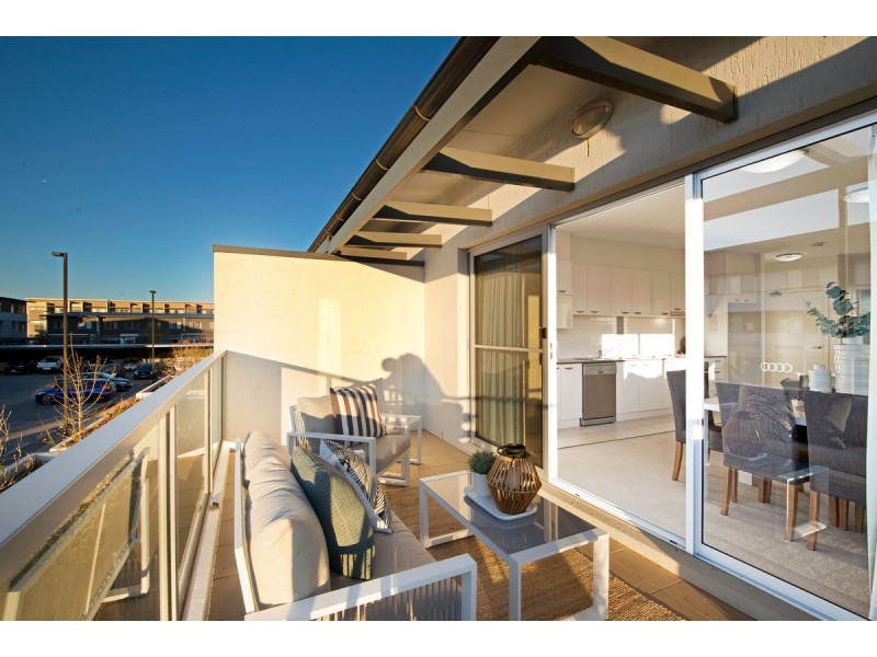 90/329 Flemington Road, Franklin ACT 2913