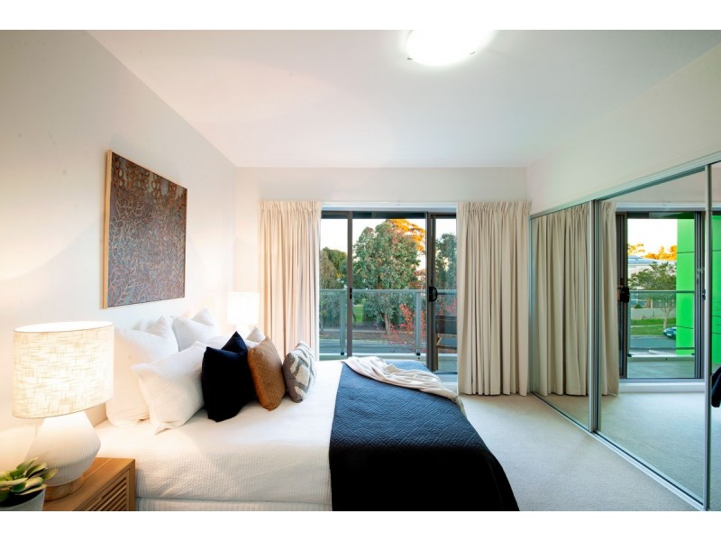 90/329 Flemington Road, Franklin ACT 2913