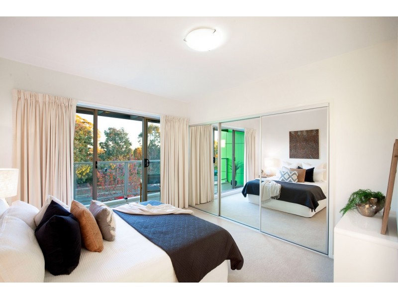 90/329 Flemington Road, Franklin ACT 2913