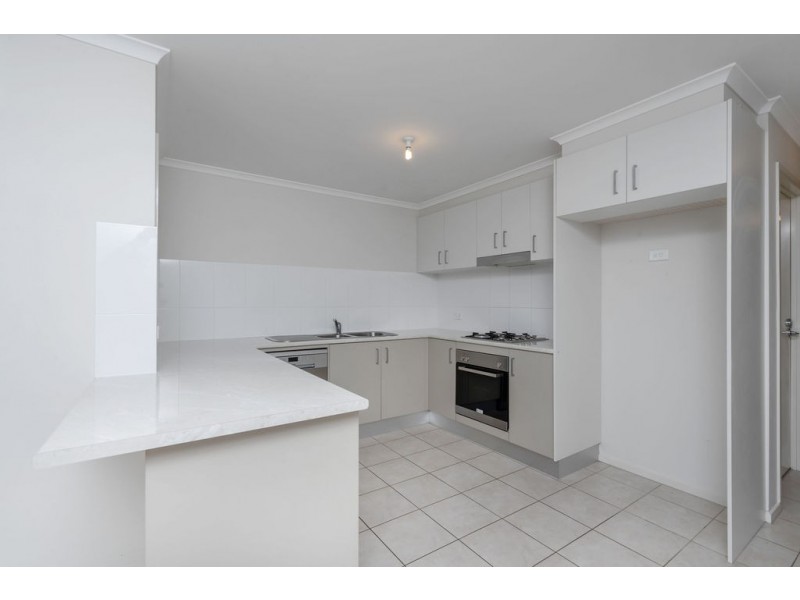92 Greg Urwin Circuit, Casey ACT 2913