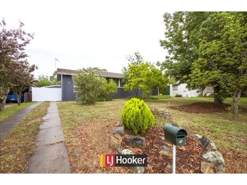 21 Bardsley Place, Holt ACT 2615