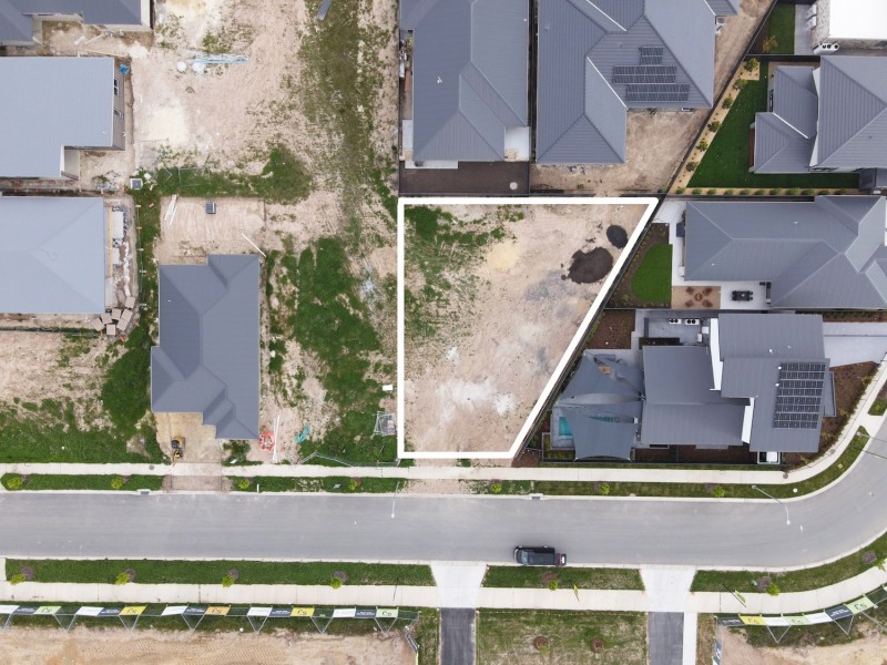 18 Alpine Ash Way, Tralee NSW 2620