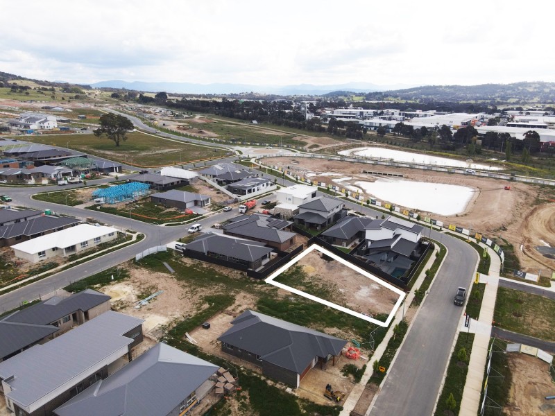 18 Alpine Ash Way, Tralee NSW 2620